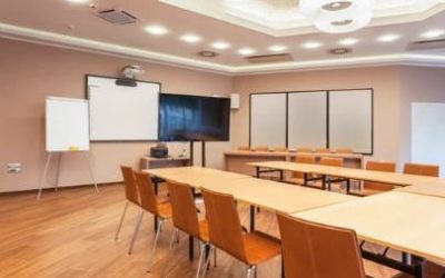 How to Decide On the Best Conference Room Hire Packages?